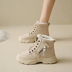 Bota Feminina de Cano Curto com Solado Grosso Forro Aveludado Estilo Casual Esportivo – (Promoção de Inverno 2025)