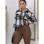 Calça Legging Skinny Feminina de Couro Flanelada